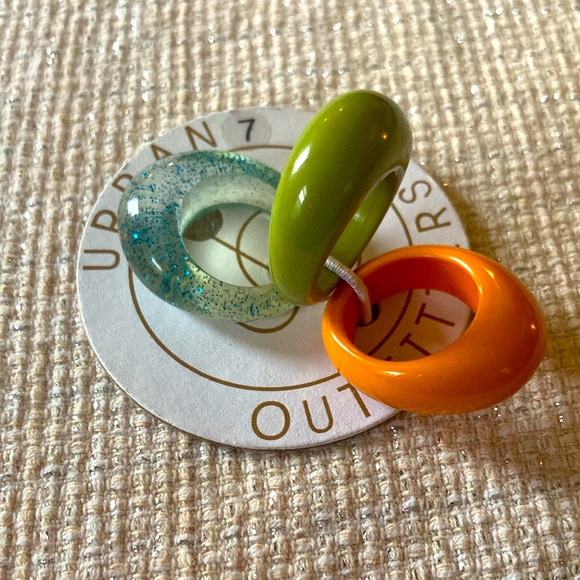 Urban Outfitters Colorful Resin Ring Set - Picture 3 of 4